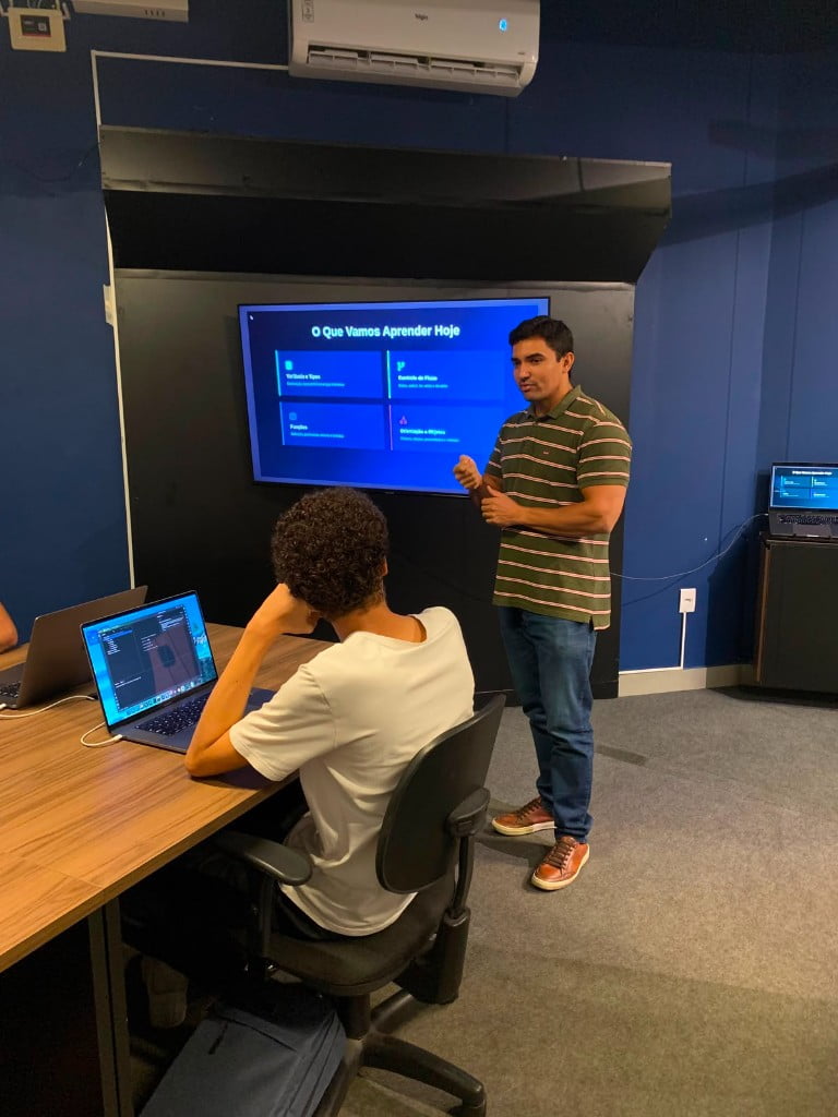 Aula presencial Victall Academy — fundamentos de programação com Flutter